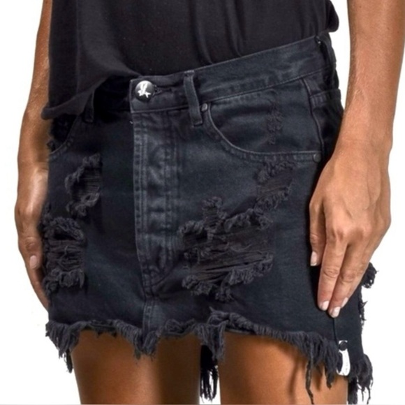 ONE X ONETEASPOON Distressed Black Denim Mini Skirt size 06 - Picture 10 of 11